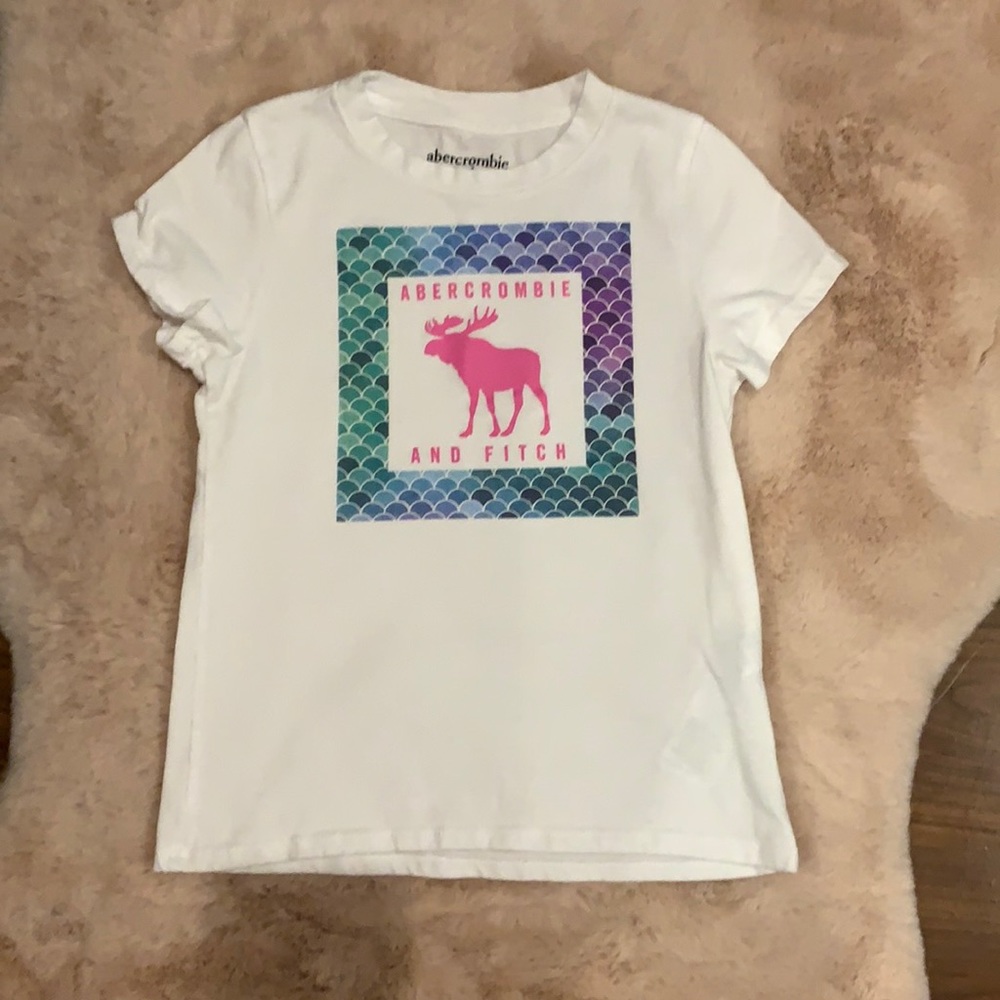 Abercrombie and Fitch T-shirt